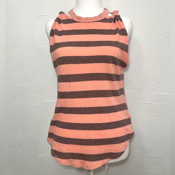 We The Free Knotted Tank Tee - Picture 2 of 7